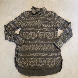 Mossimo Grey Tribal Button Down